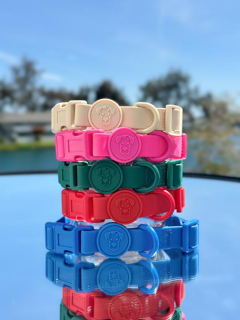 Waterproof Dog Collar | Essential Accessory for Pets | Adjustable Fit | Dirt and Odor Resistant | Green, Blue, Red, Pink and Beige Collar