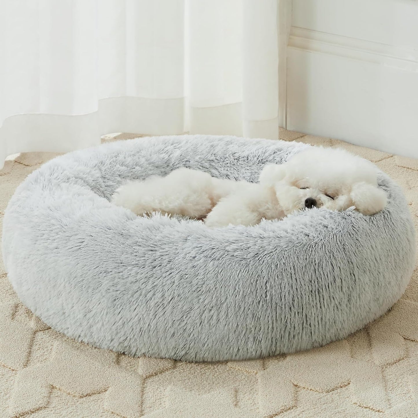 Calming Dog Bed Cat Bed Donut, Faux Fur Pet Bed Self-Warming Donut Cuddler, Comfortable round Plush Dog Beds (24 X 24 Inch, Light Grey)