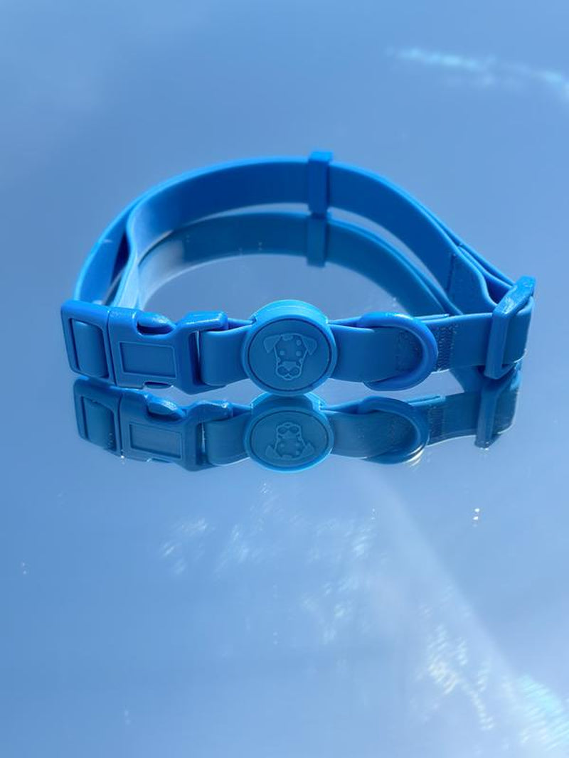 Waterproof Dog Collar | Essential Accessory for Pets | Adjustable Fit | Dirt and Odor Resistant | Green, Blue, Red, Pink and Beige Collar