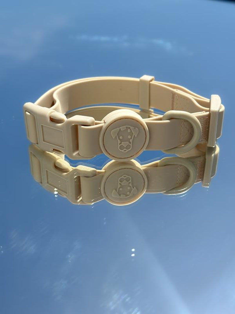 Waterproof Dog Collar | Essential Accessory for Pets | Adjustable Fit | Dirt and Odor Resistant | Green, Blue, Red, Pink and Beige Collar